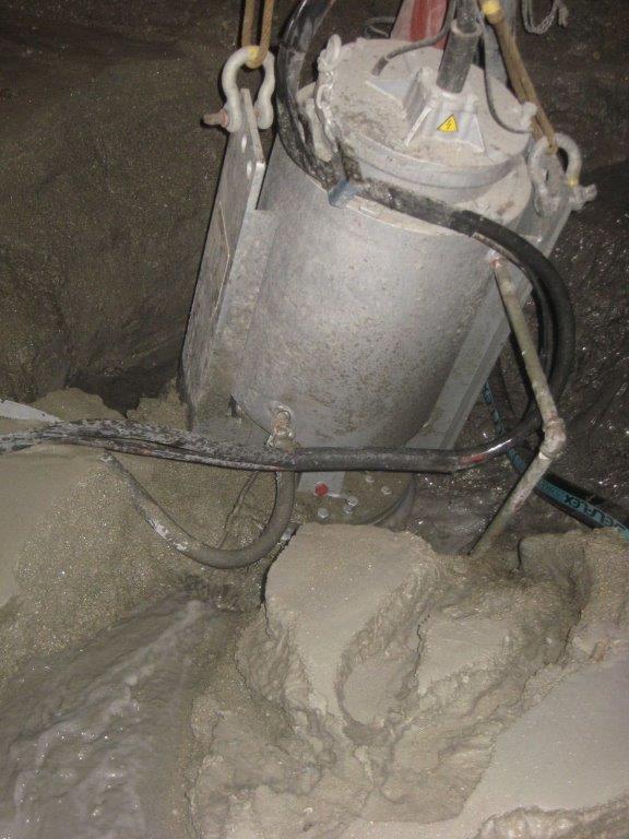 Underground mine shaft clean-up